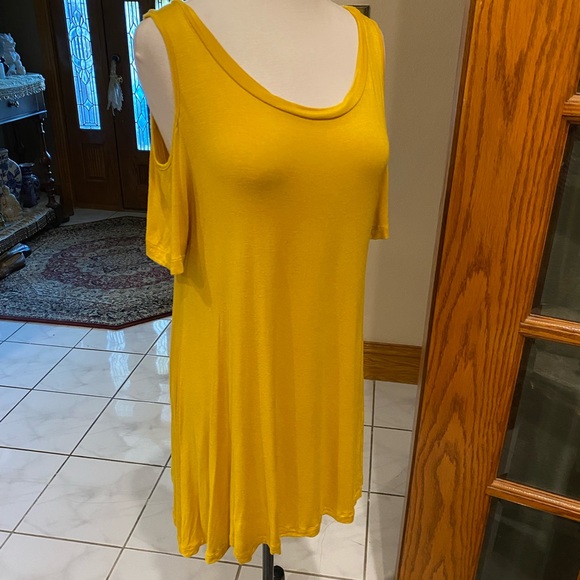 Yellow Gold cold shoulder tunic 30” long and 34” on the sides by Wishful Park - Picture 8 of 8